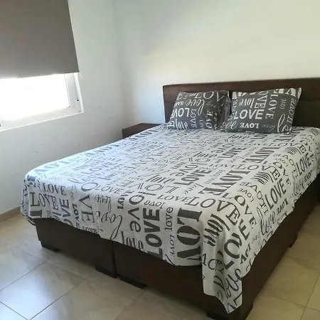 Diamond La Zenia